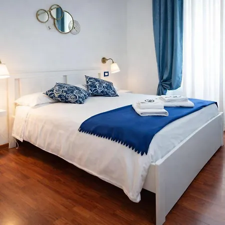 アパートホテル Hotiday Castello